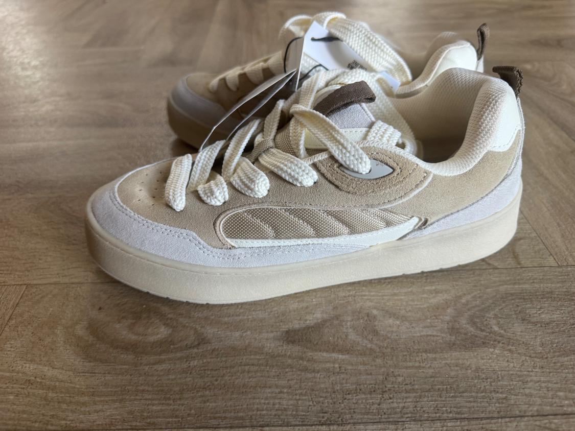 SKATE SNEAKERS - Image 2
