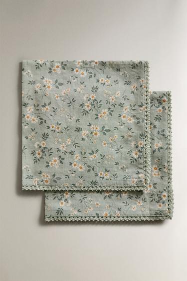 {navn} - {farge} for Zara