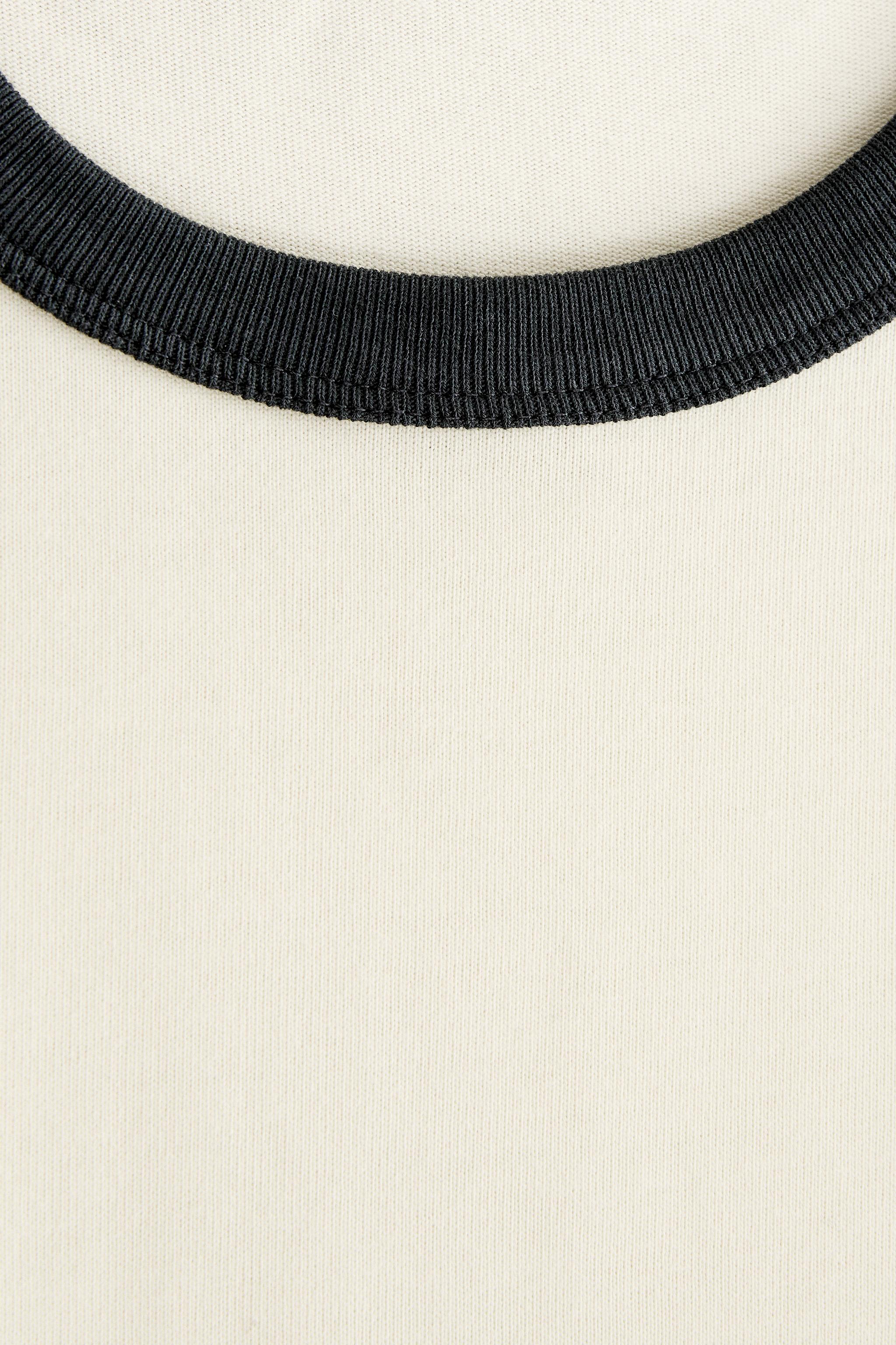 CONTRAST TRIM SHORT SLEEVE T-SHIRT