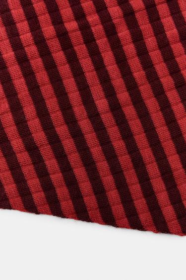 BANDANA EN MAILLE RAYURES - Rouge de Zara - Image 2