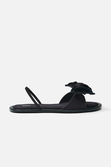 FLAT SANDALS WITH BOW - Black by Zara
