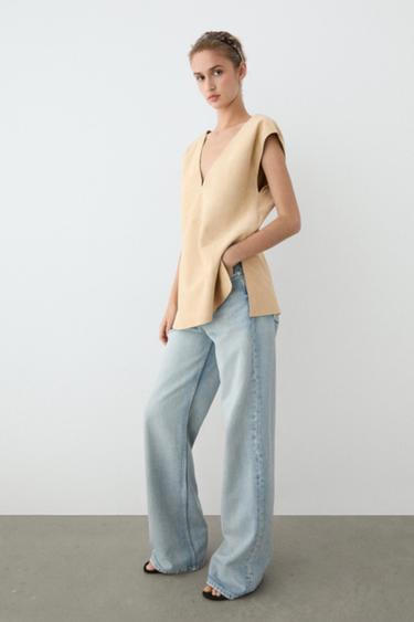 Top sin mangas piel ante - Beige de Zara