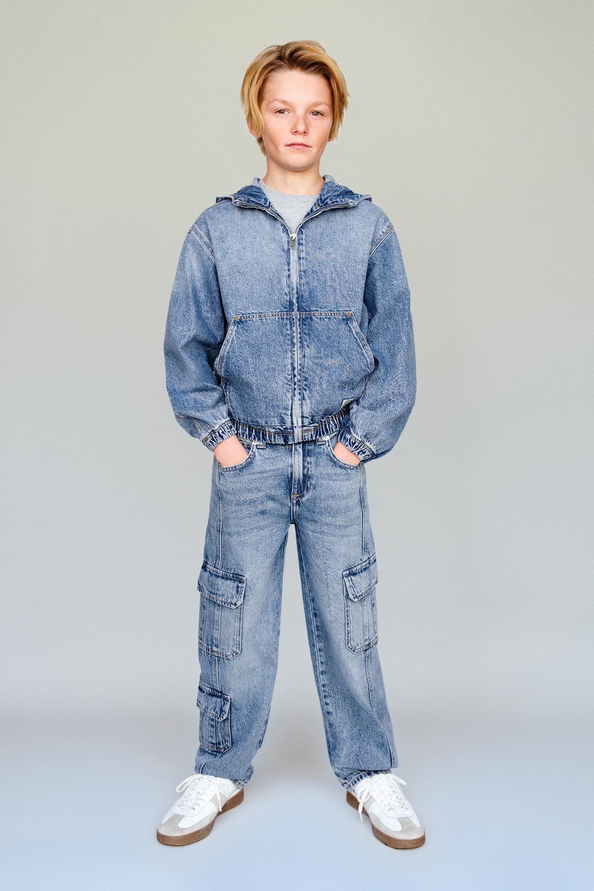 VESTE EN DENIM À CAPUCHE