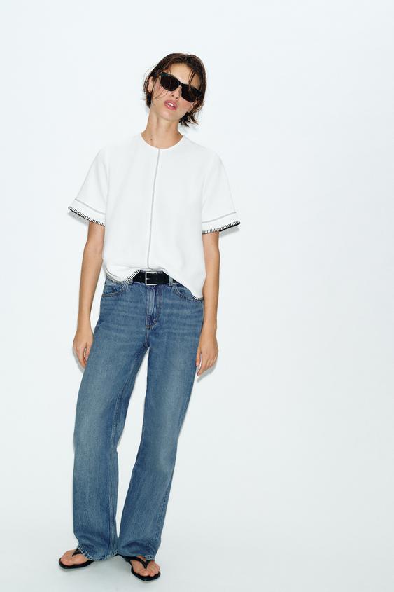 CONTRAST TOPSTITCHED TOP