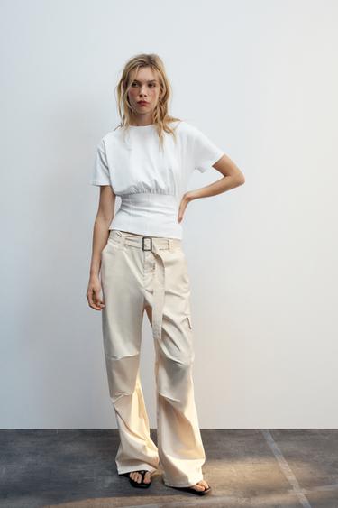 PANTALÓN CARGO SATINADO CINTURÓN - Crudo de Zara
