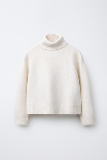 SWEATER DE MALHA LISA COM GOLA DOBRADA - Cru da Zara