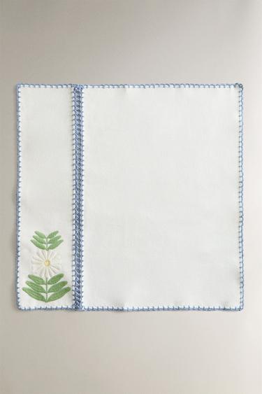 LOT SERVIETTES DE TABLE COTON BRODERIES CONTRASTANTES (LOT DE 2) - Écru de Zara - Image 1