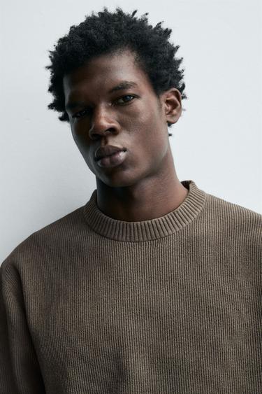 PULL STRUCTURÉ CHENILLE - Vert mousse de Zara - Image 4