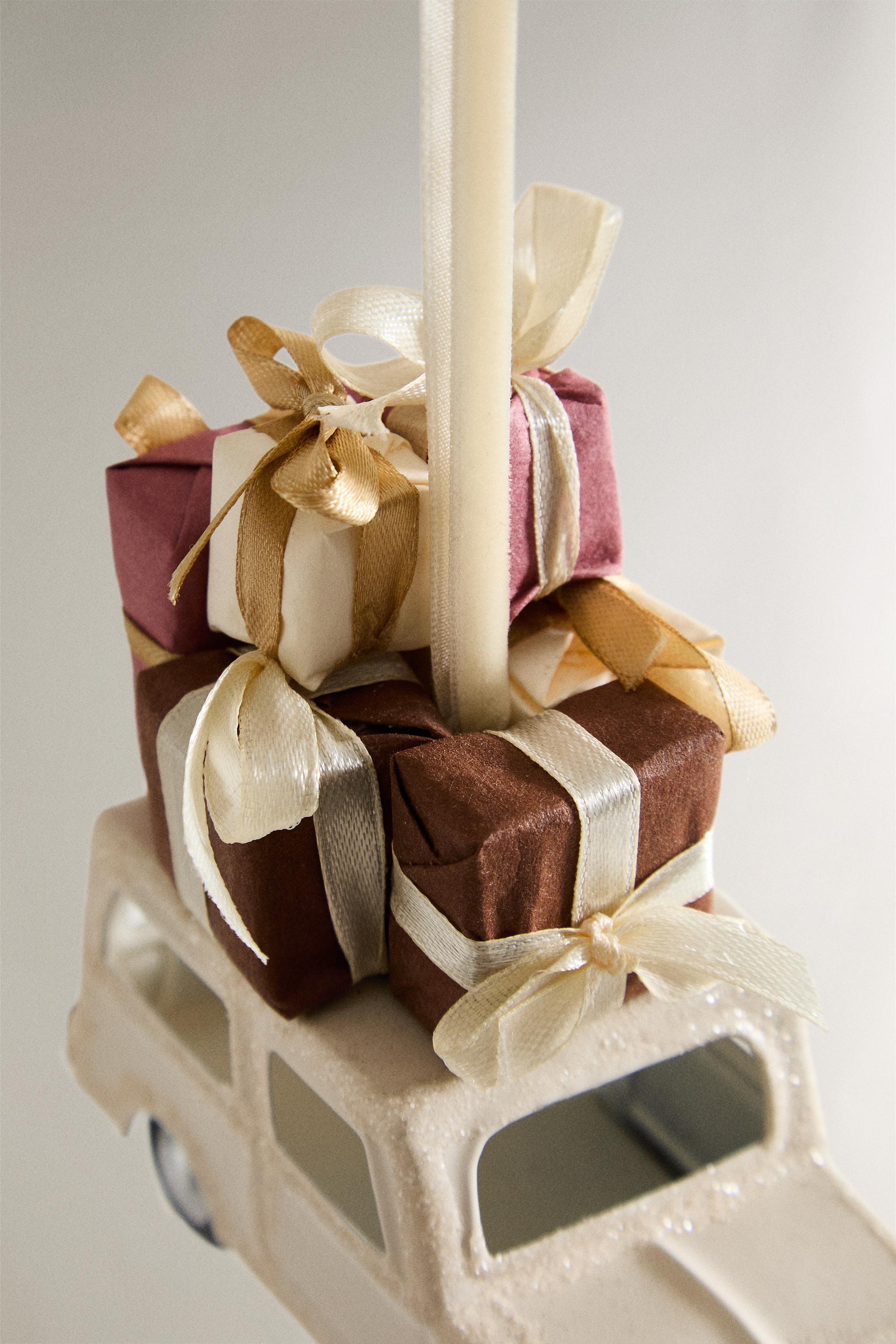 SHINY CAR CHRISTMAS TREE DECORATION