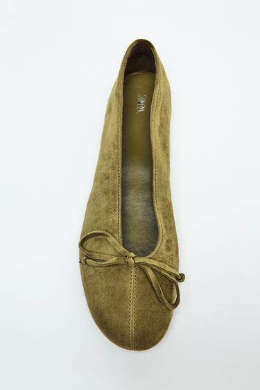 SUEDE BALLERINAS WITH BOW - Green by Zara