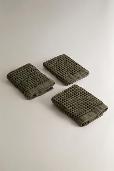 WAFFLE COTTON GUEST TOWEL 3-PACK — Dark bottle green 2