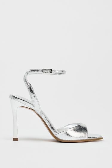 Zara PATENT EFFECT HEELED SANDALS - Silver