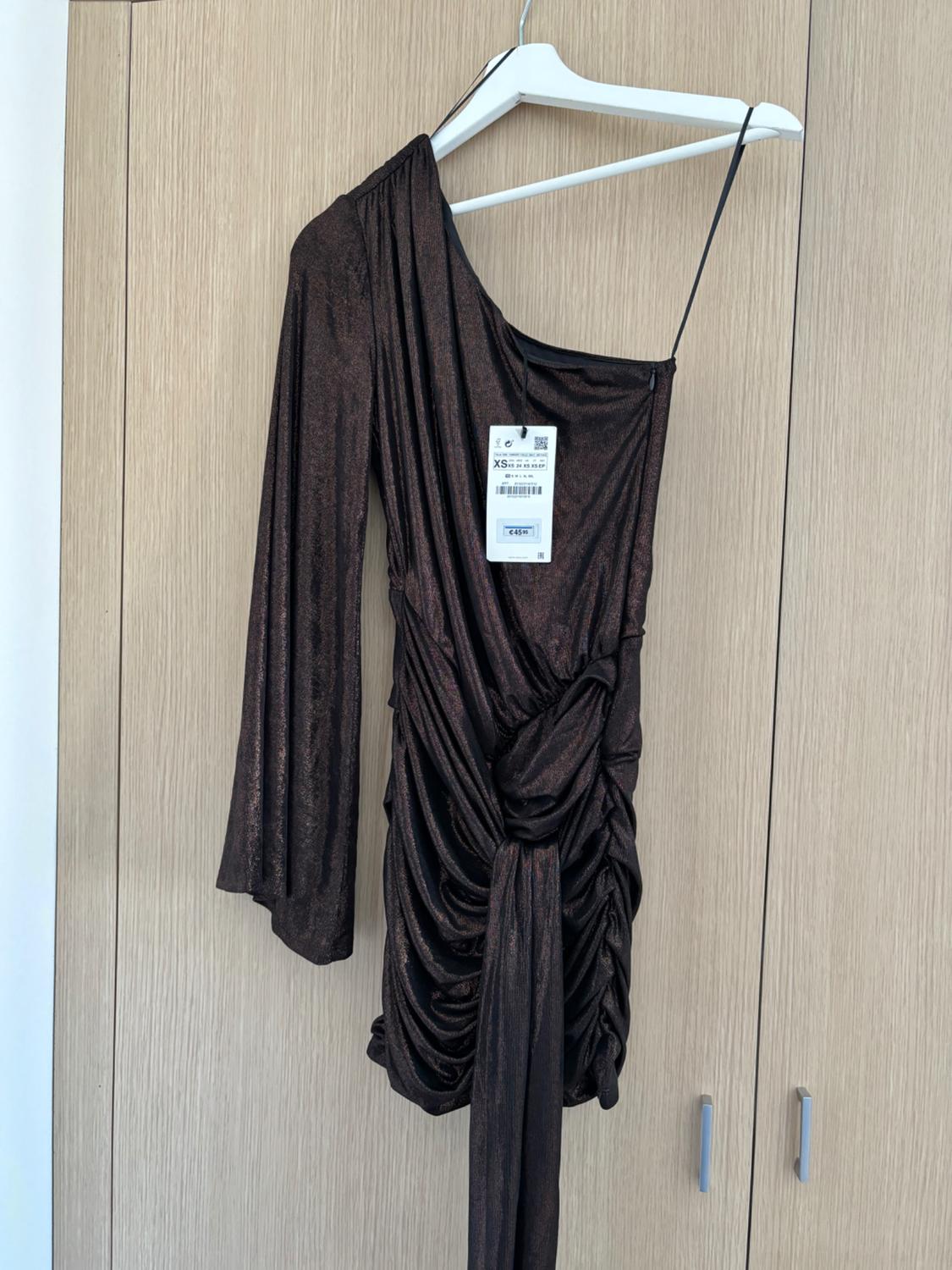 ΑΣΥΜΜΕΤΡΟ ΓΥΑΛΙΣΤΕΡΟ ΦΟΡΕΜΑ