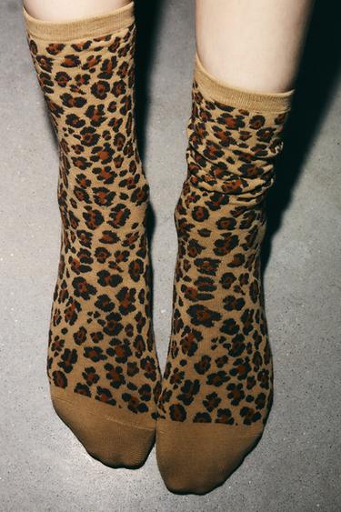 MITJONS JACQUARD ESTAMPAT ANIMAL - Leopardo de Zara