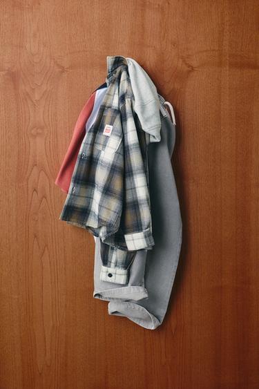 LOOK - Corall fosc de Zara