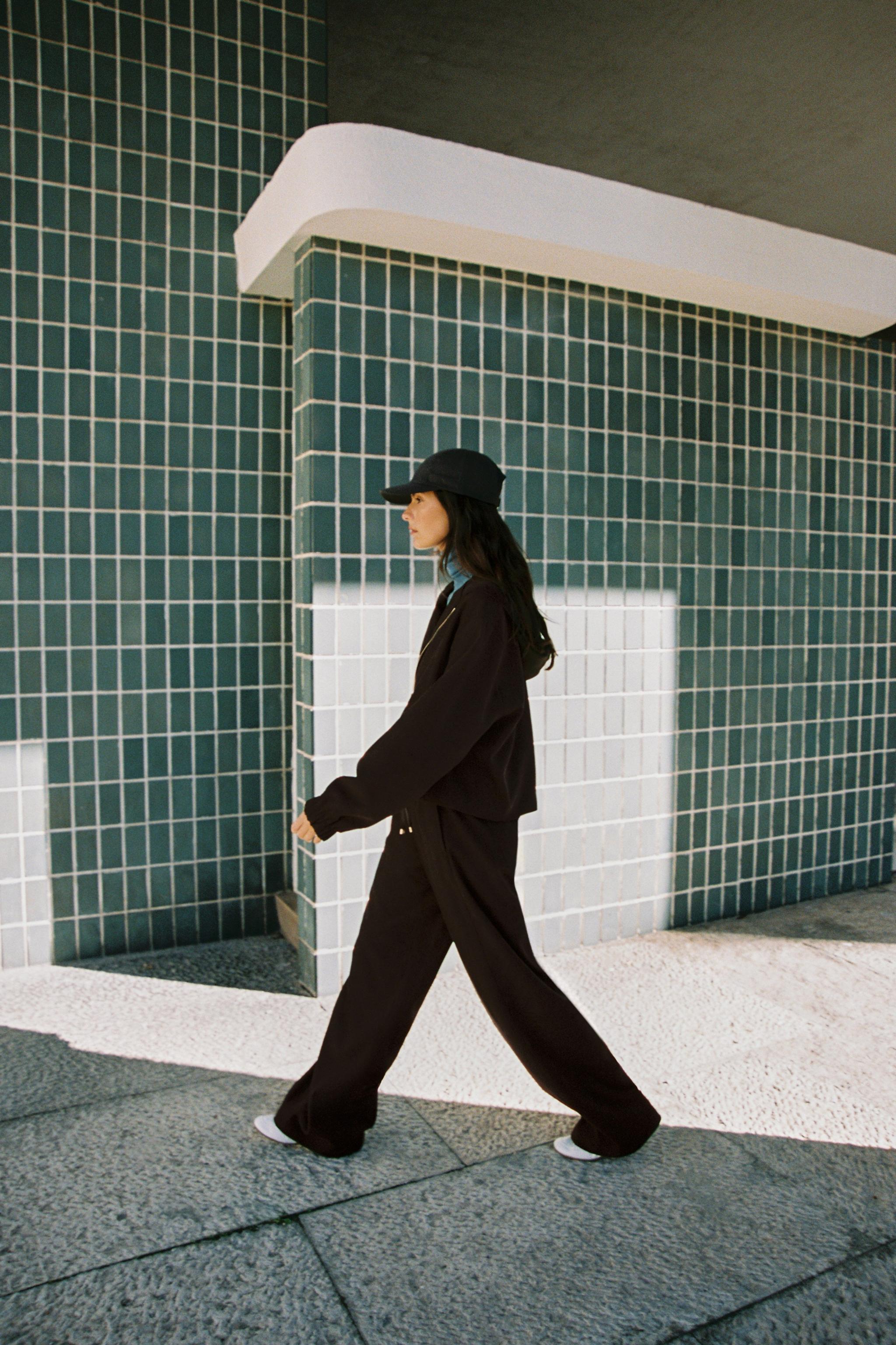 ELASTIC WAIST WIDE LEG PANTS