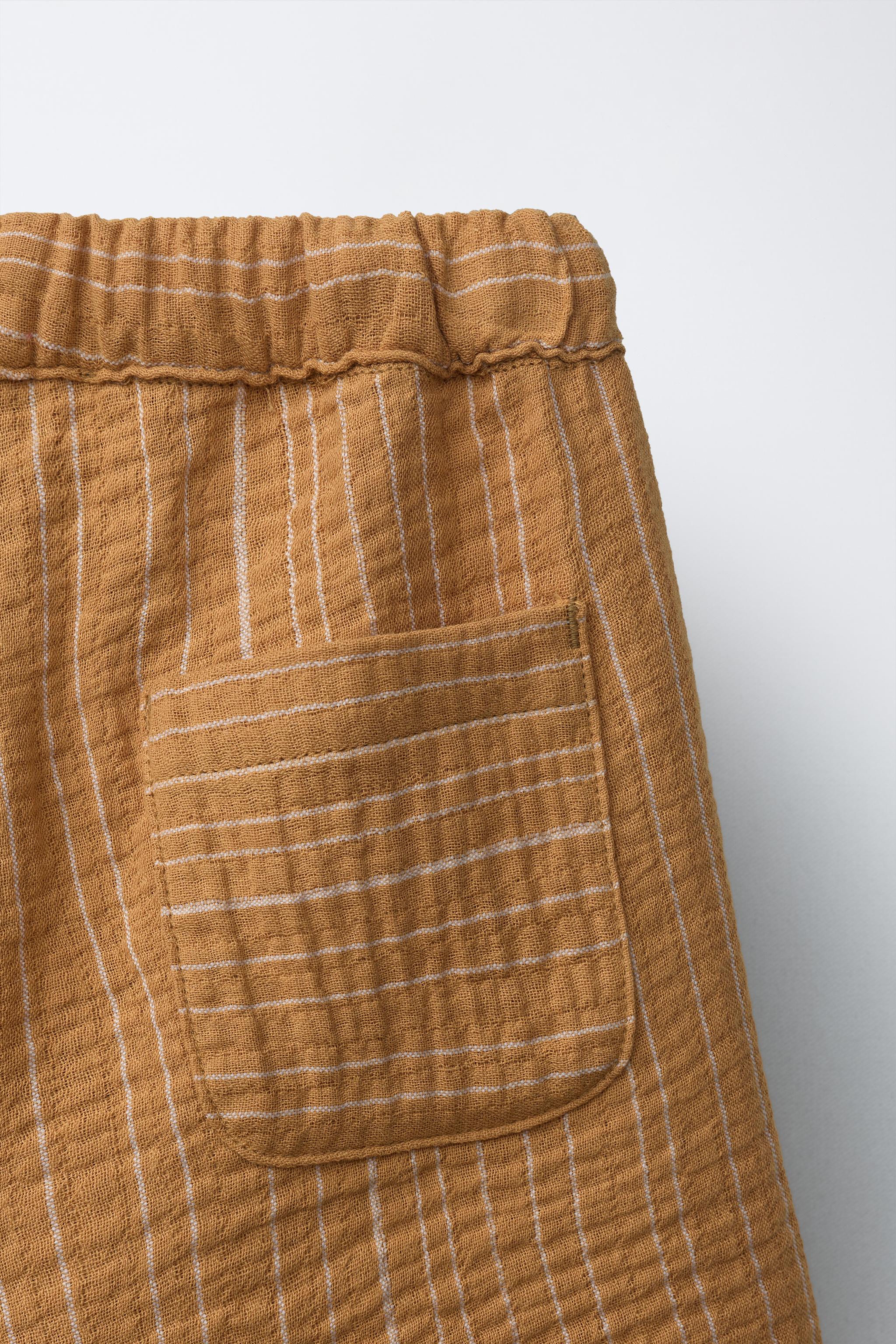 TEXTURED STRIPED SHORTS