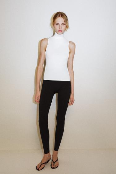 TOP CUELLO ALTO - Blanco de Zara