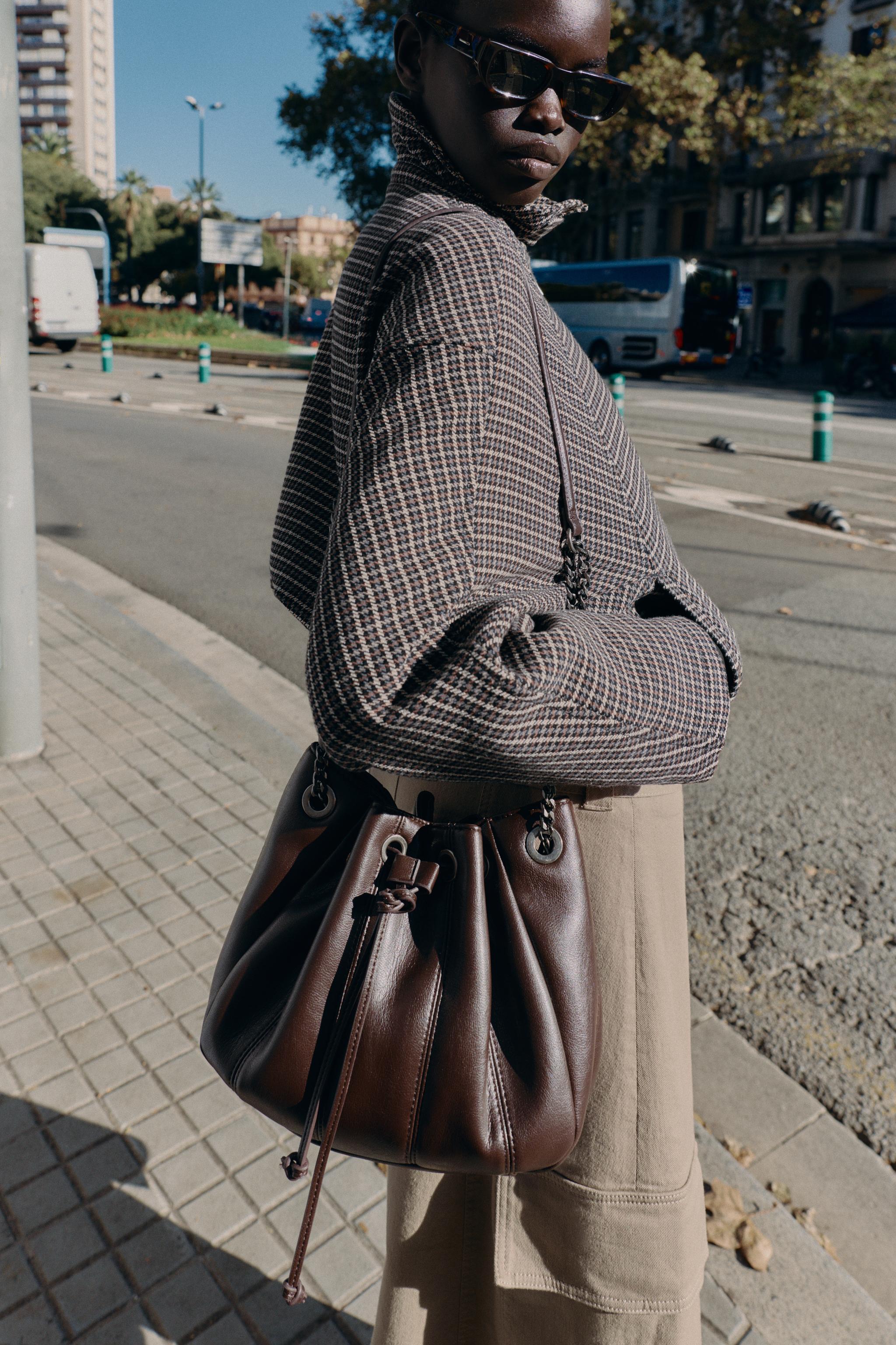 SAC SEAU FRONCÉ AVEC CHAÎNE