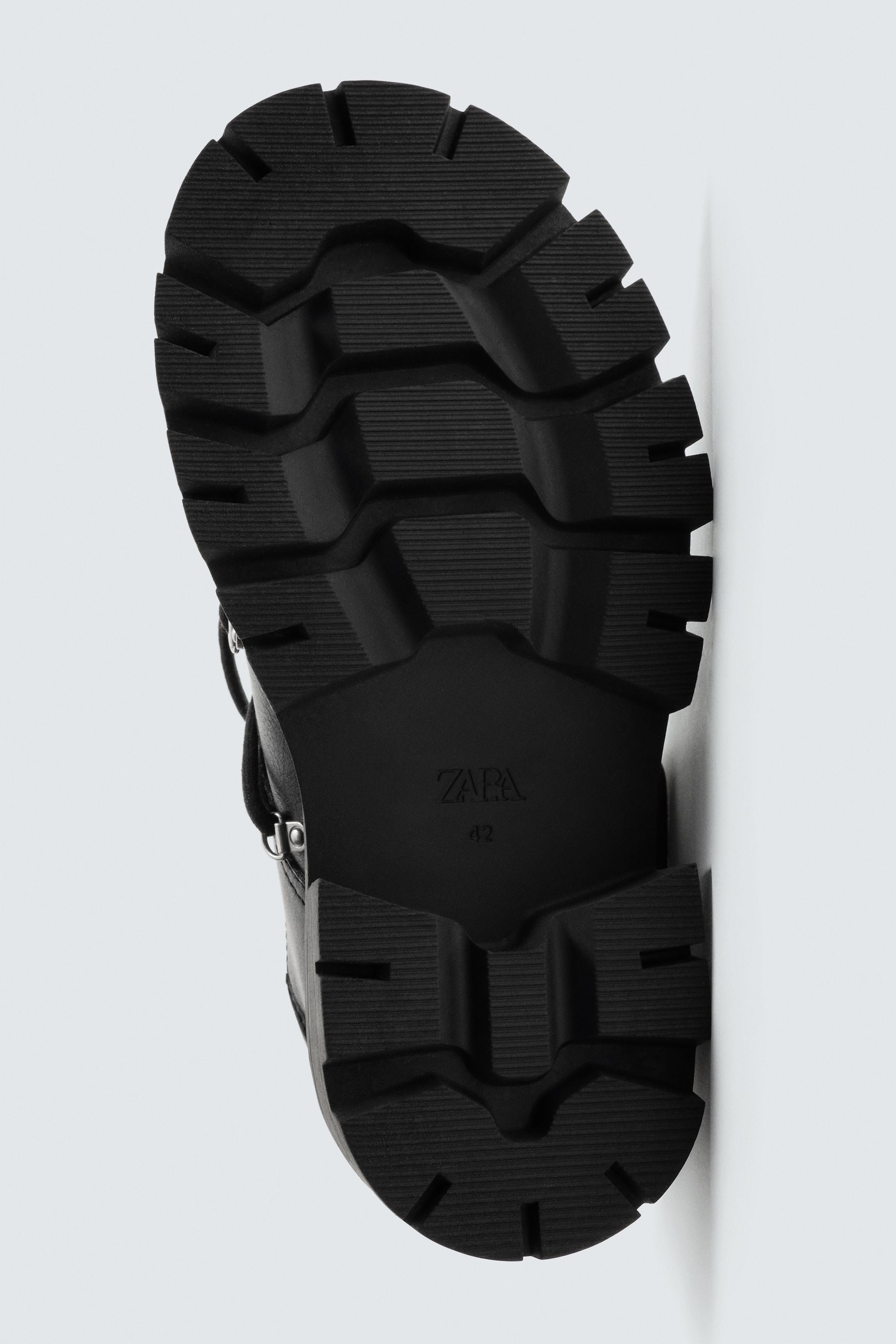 CHAUSSURES ÉPAISSES À LACETS MULTIPLES