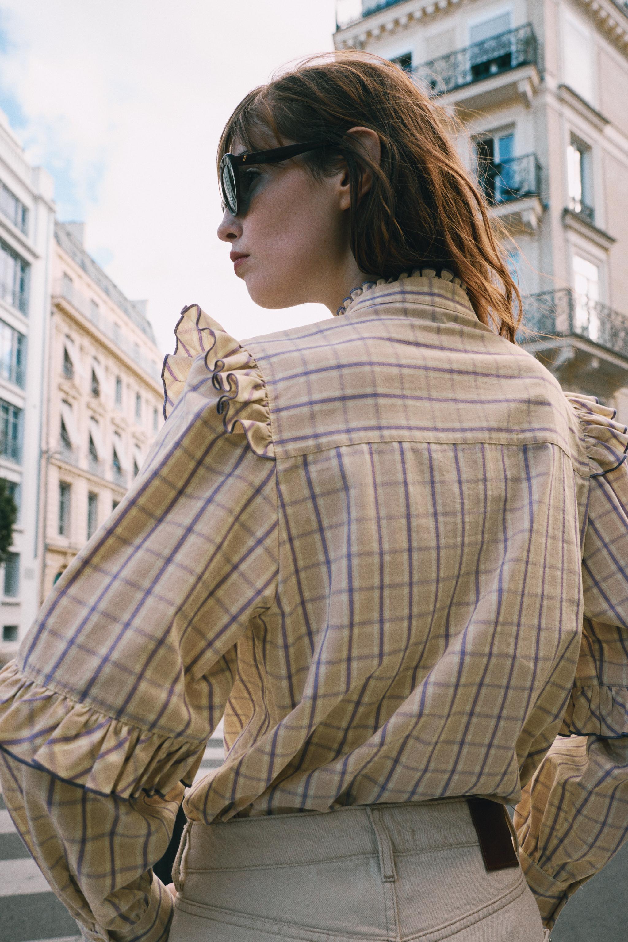 PLAID RUFFLE BLOUSE