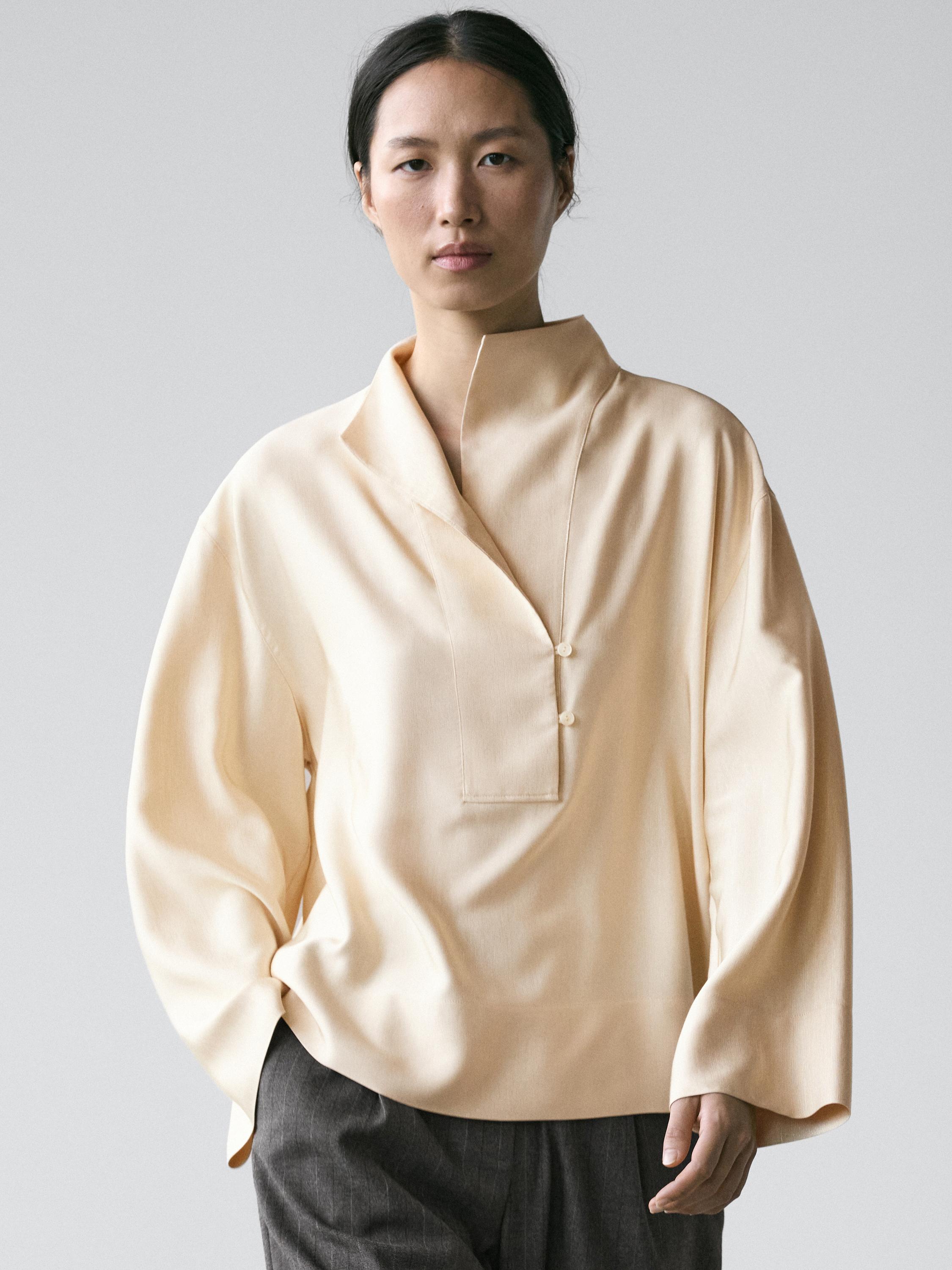 Blouse fluide avec plastron