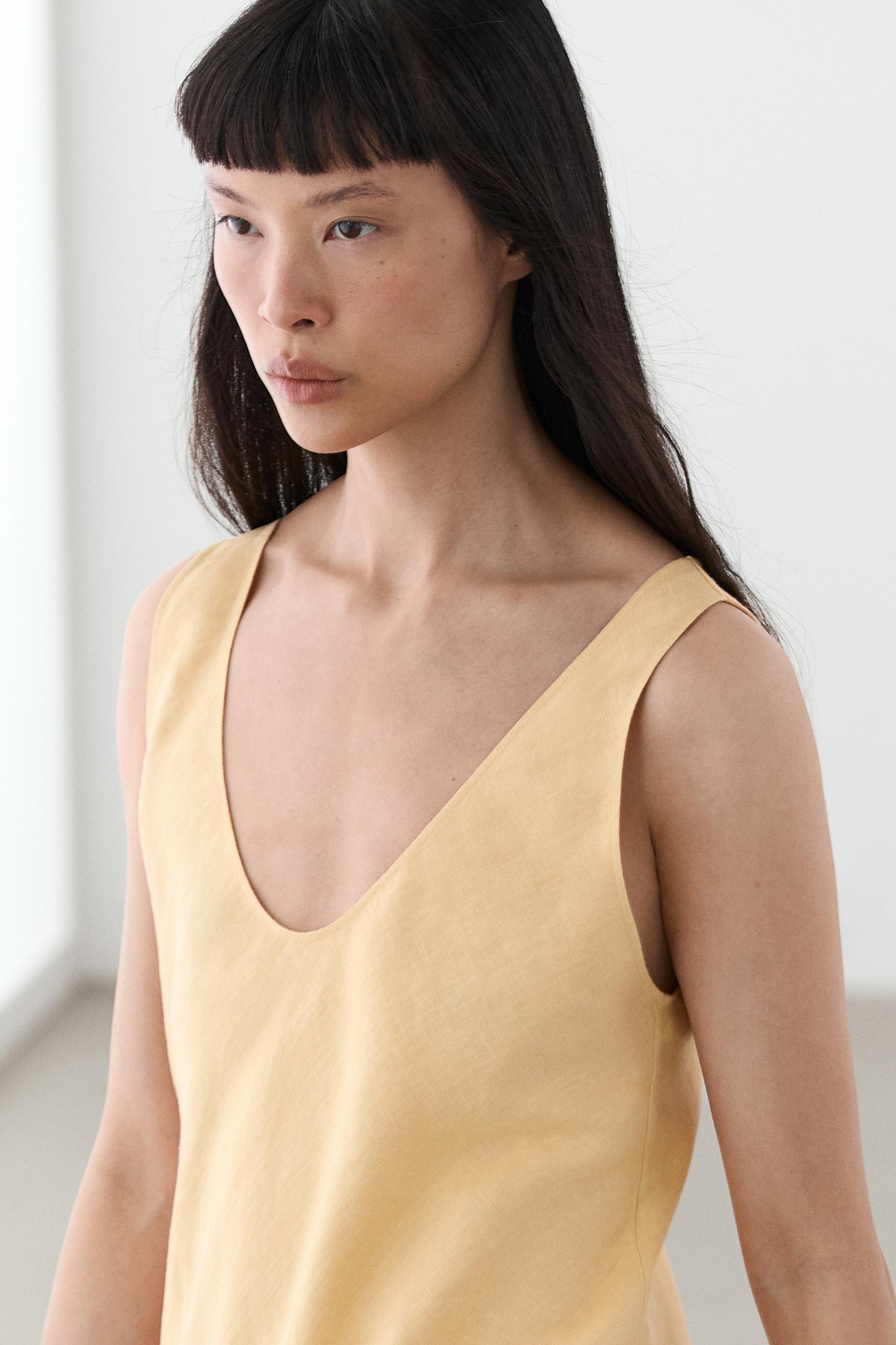 100% linen strappy midi dress — Yellow