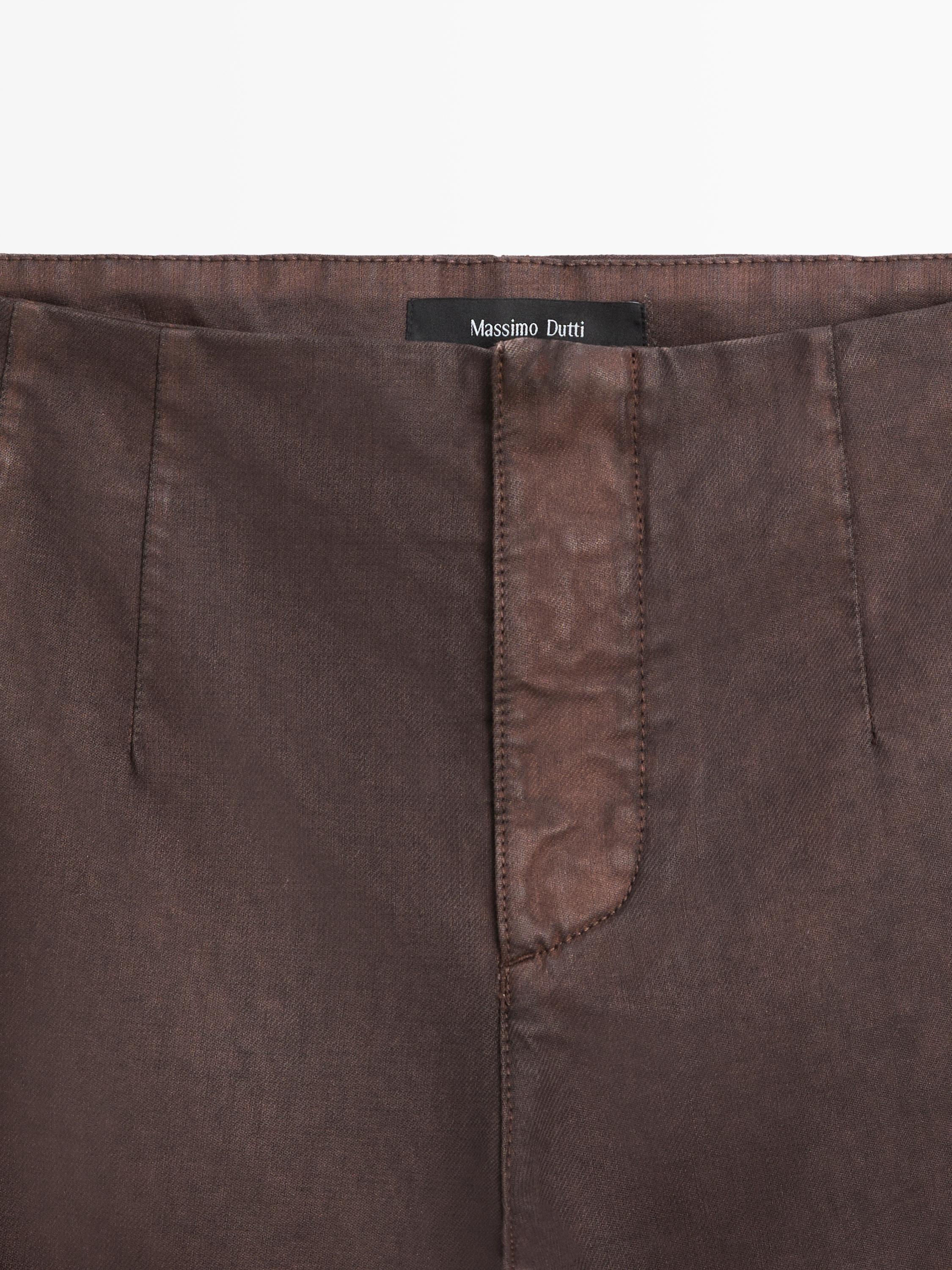 Pantalon cropped flare enduit