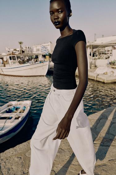 SQUARE NECK T-SHIRT - Black by Zara