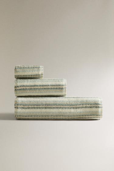 STRIPED COTTON BATH TOWEL - Multicoloured by Zara - Image 0