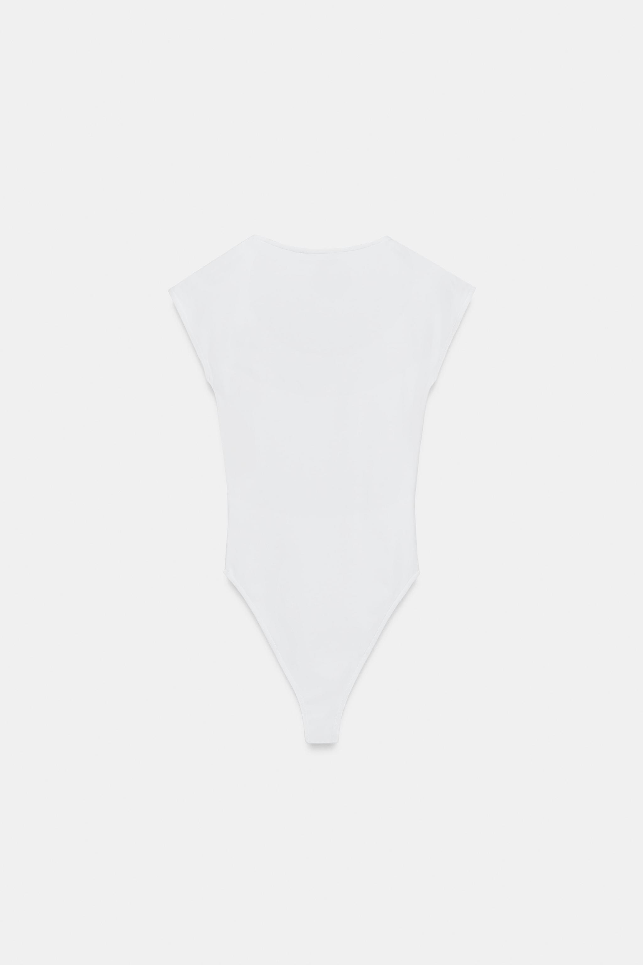 BODY DÉCOLLETÉ ARRONDİ