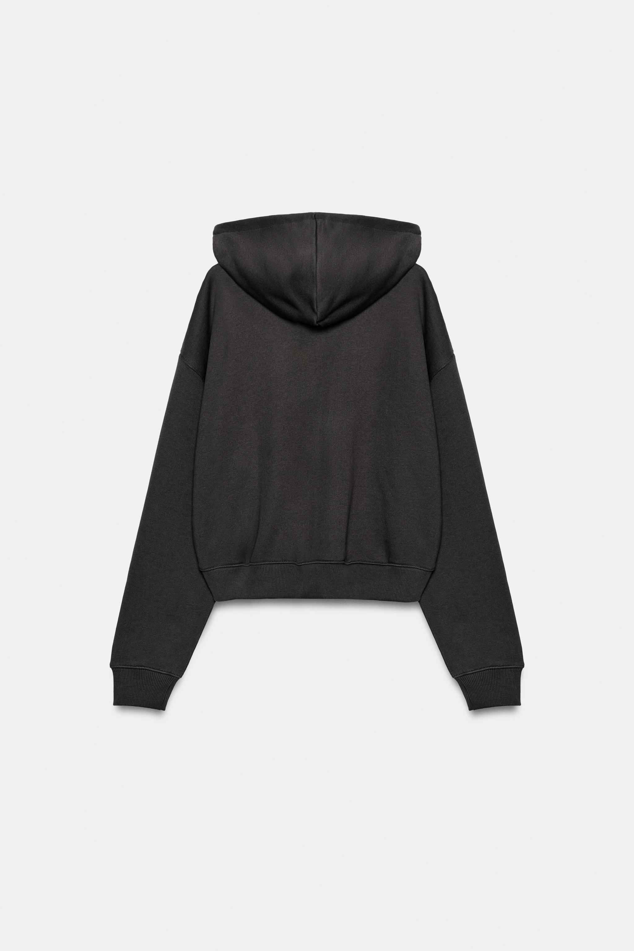 ZIP-UP HOODIE