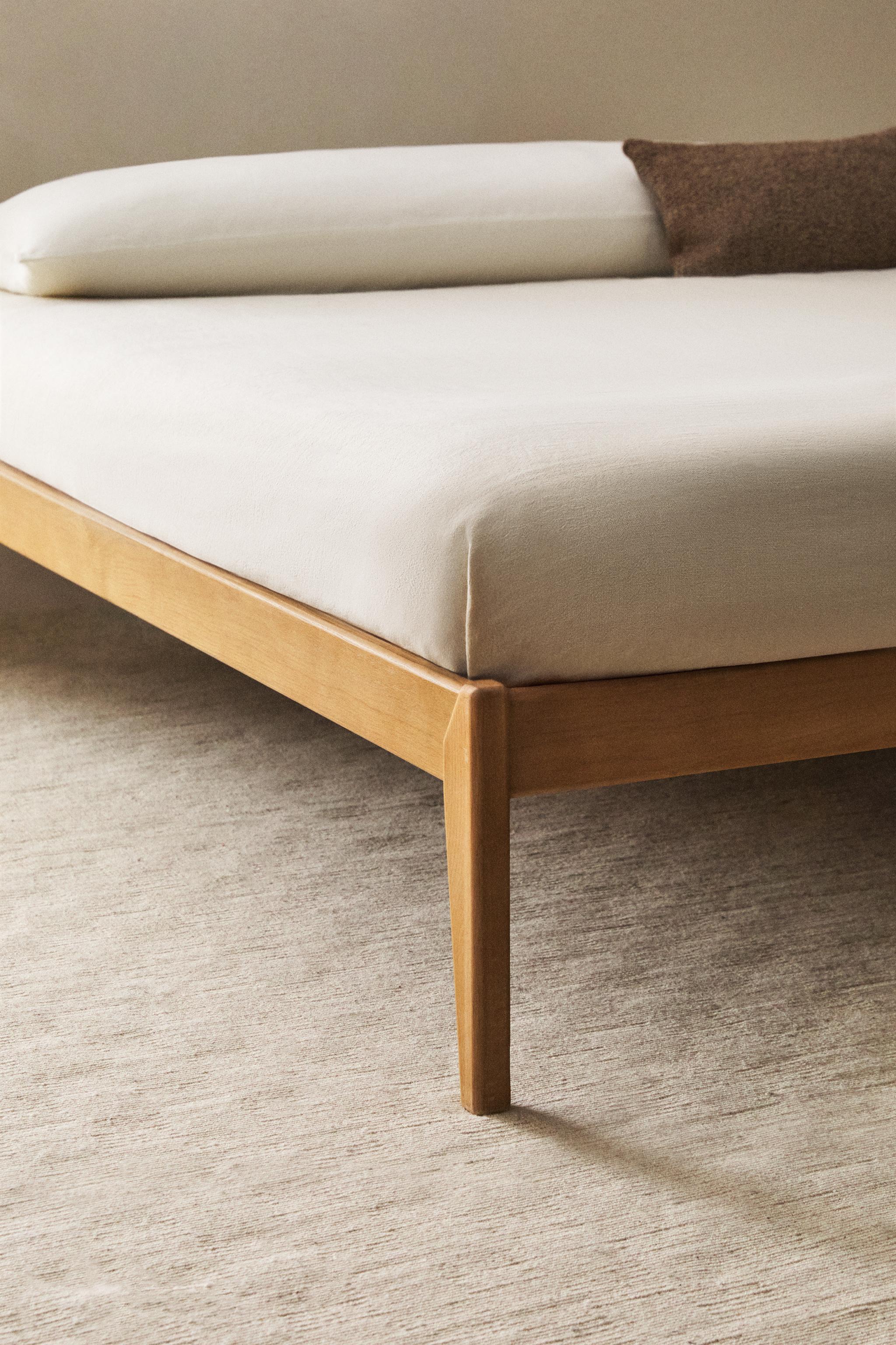 OAK BED FRAME — Light beige