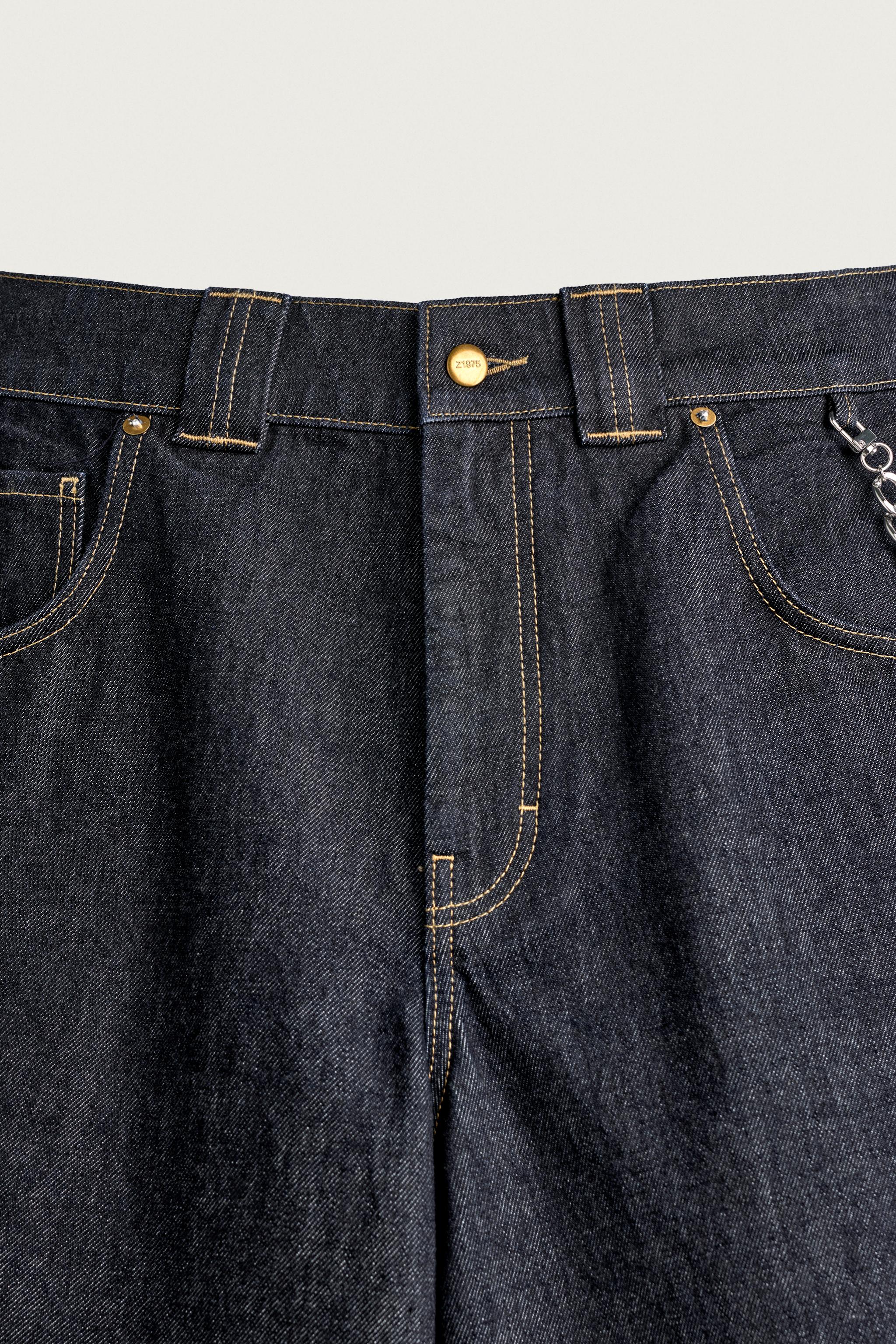CHAIN DETAIL RELAXED DENIM JORTS