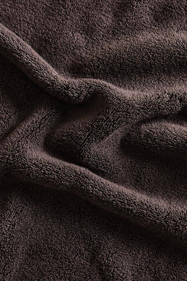 EXTRA SOFT DOUBLE BORDER BATH TOWEL - Dark brown by Zara