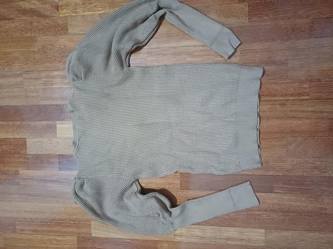 SWEATER WITH GOLD BUTTONS - Image 2
