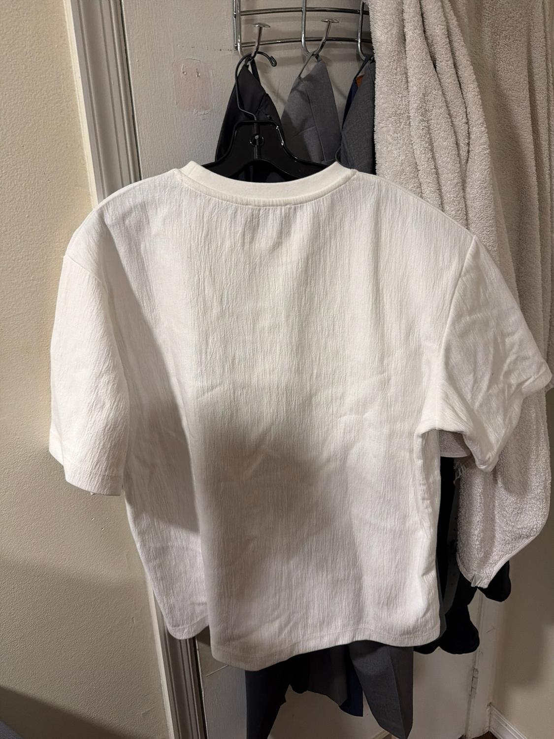 CAMISETA RELAXED FIT ESTRUCTURA - Image 2