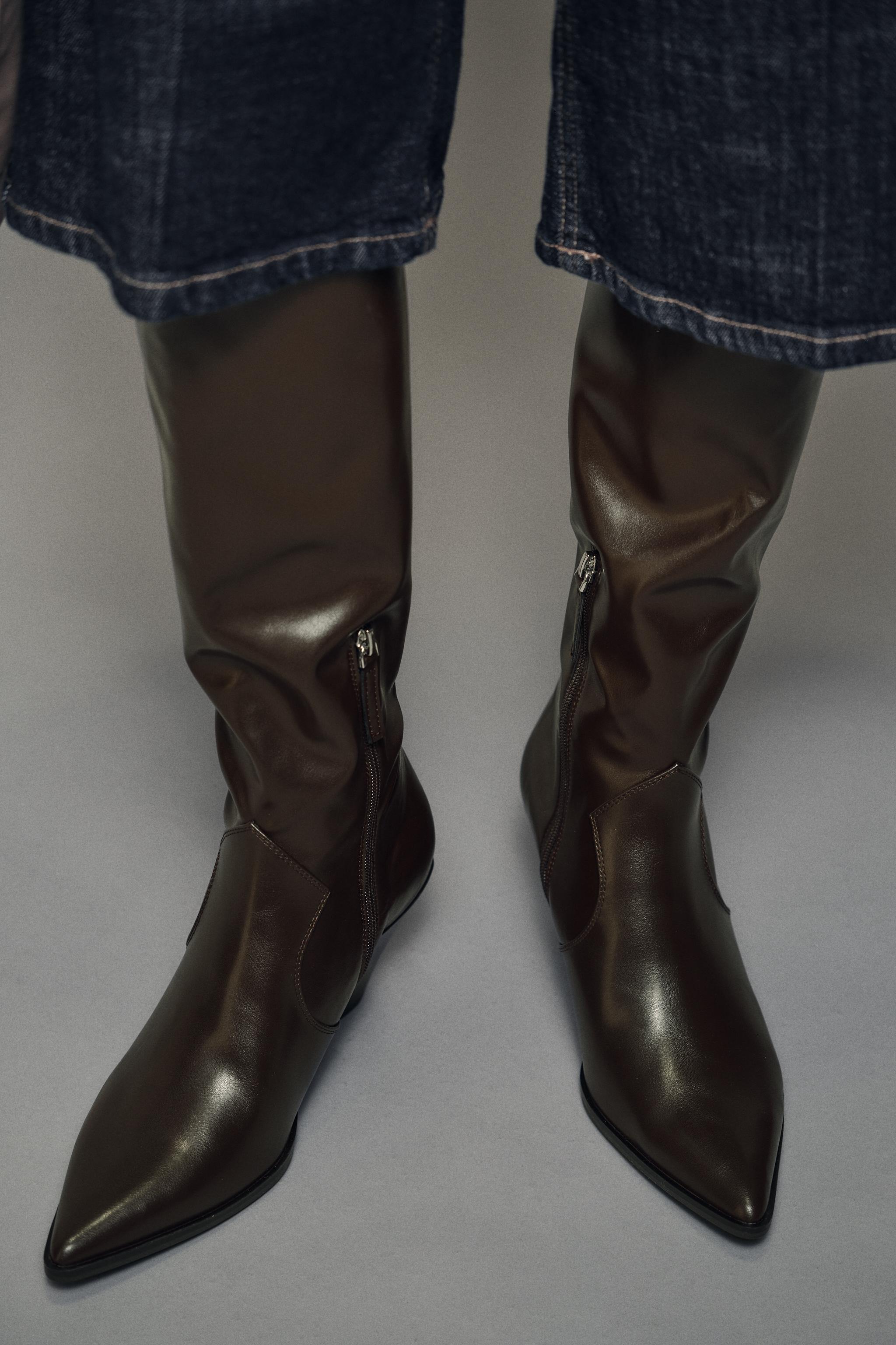 COWBOY HEELED BOOTS
