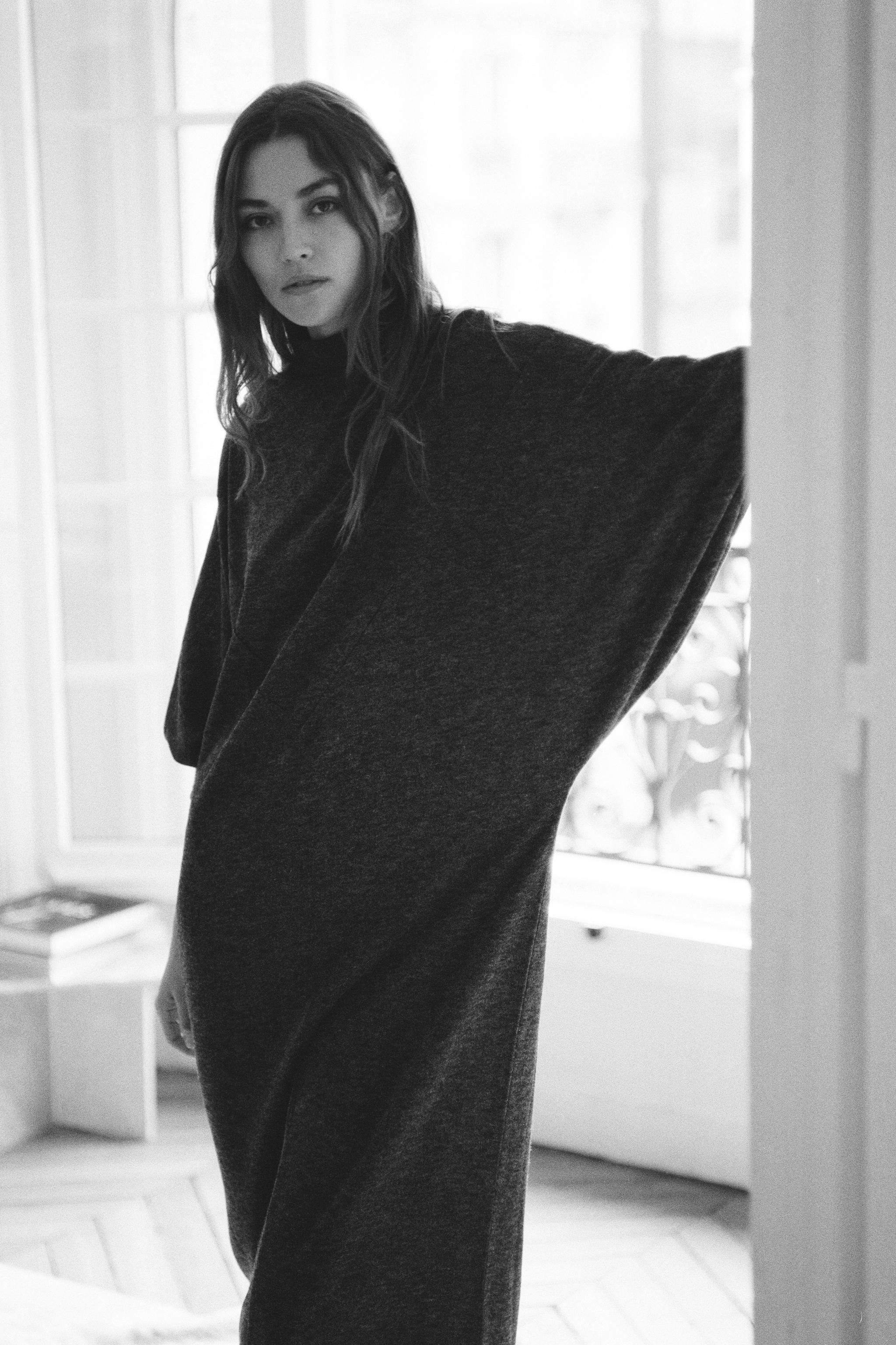 ROBE LONGUE MANCHES CHAUVE-SOURIS