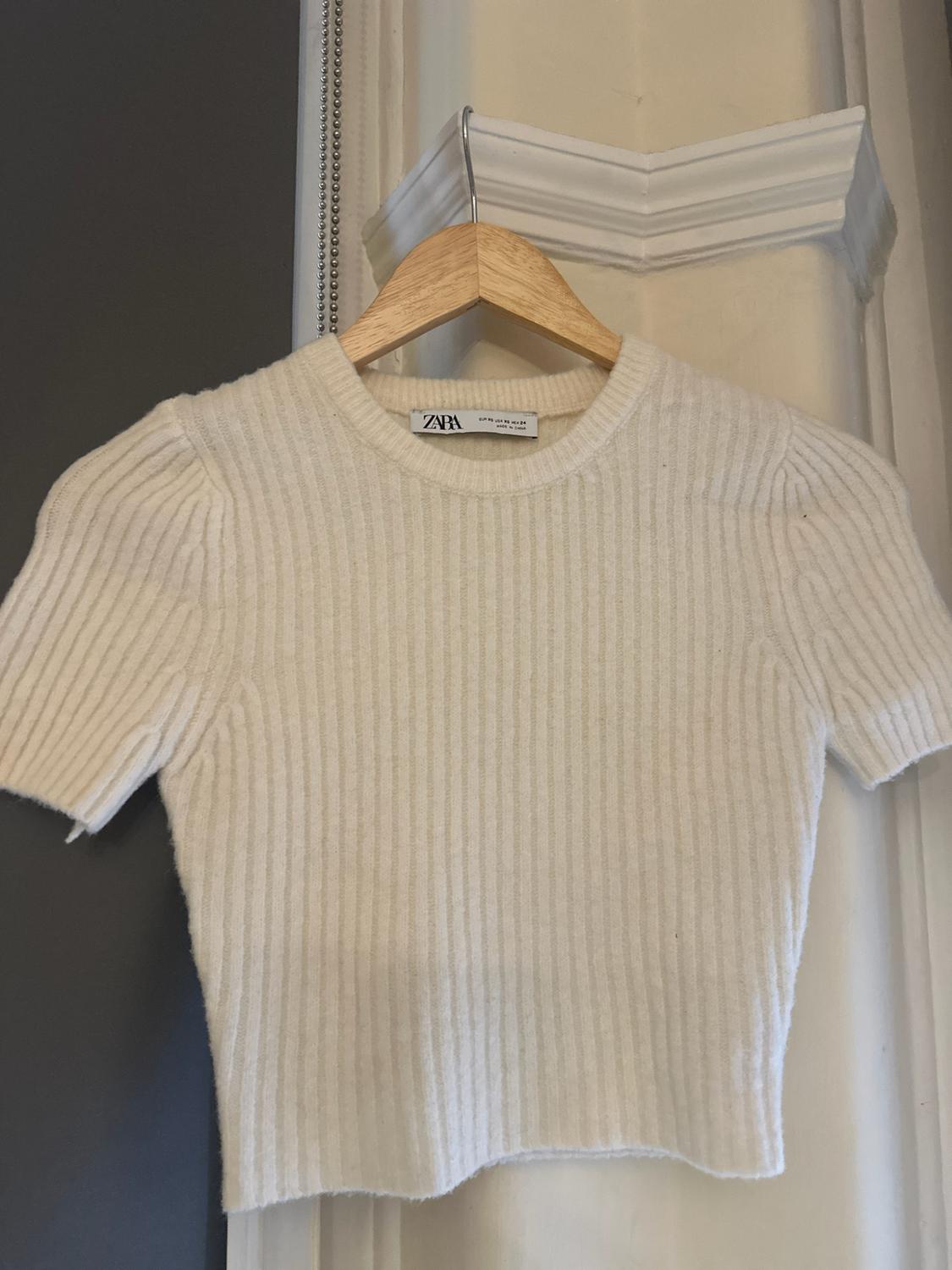 SHORT-SLEEVE RIBBED KNIT SWEATER - Image 2