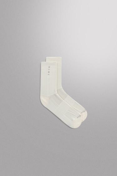 2-PACK OF TECHNICAL TRAINING SOCKS - Light grey by Zara