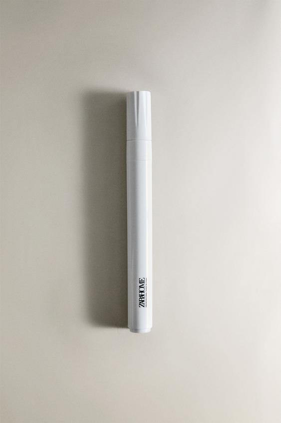 ROTULADOR BLANCO BORRABLE - Crema de Zara - Imagen 0