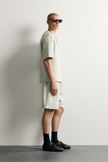 Zara INTERLOCK RELAXED FIT JOGGER BERMUDA SHORTS - Light green