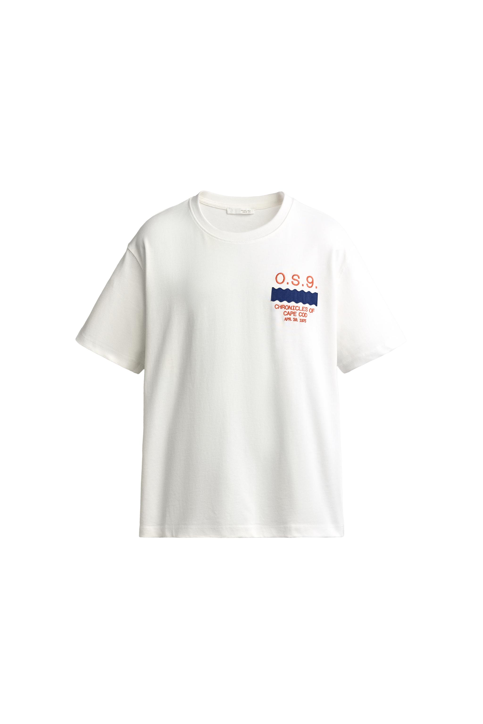 CAMISETA RELAXED FIT BORDADO COMBINADO