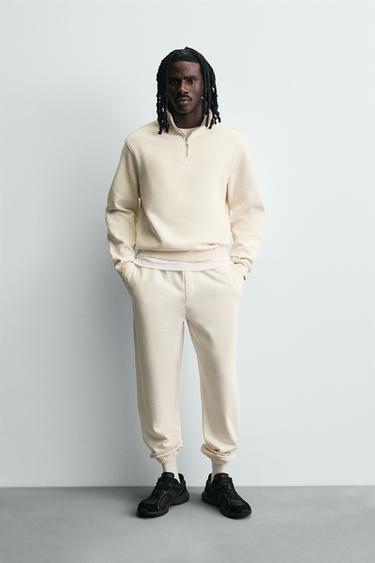 بنطلون JOGGER بيزك - أبيض مكسور الخاص بـ Zara