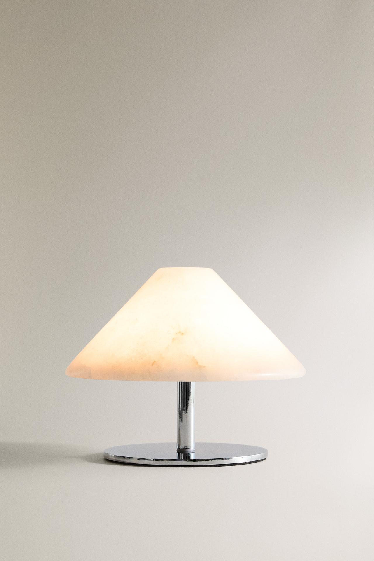 CORDLESS ALABASTER TABLE LAMP — Ecru