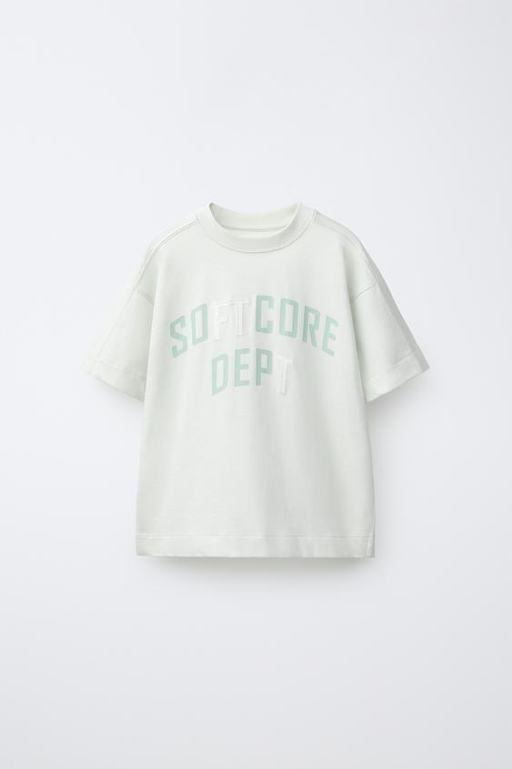 CAMISETA ESTAMPADO TEXTO - Verde claro de Zara - Imagen 0