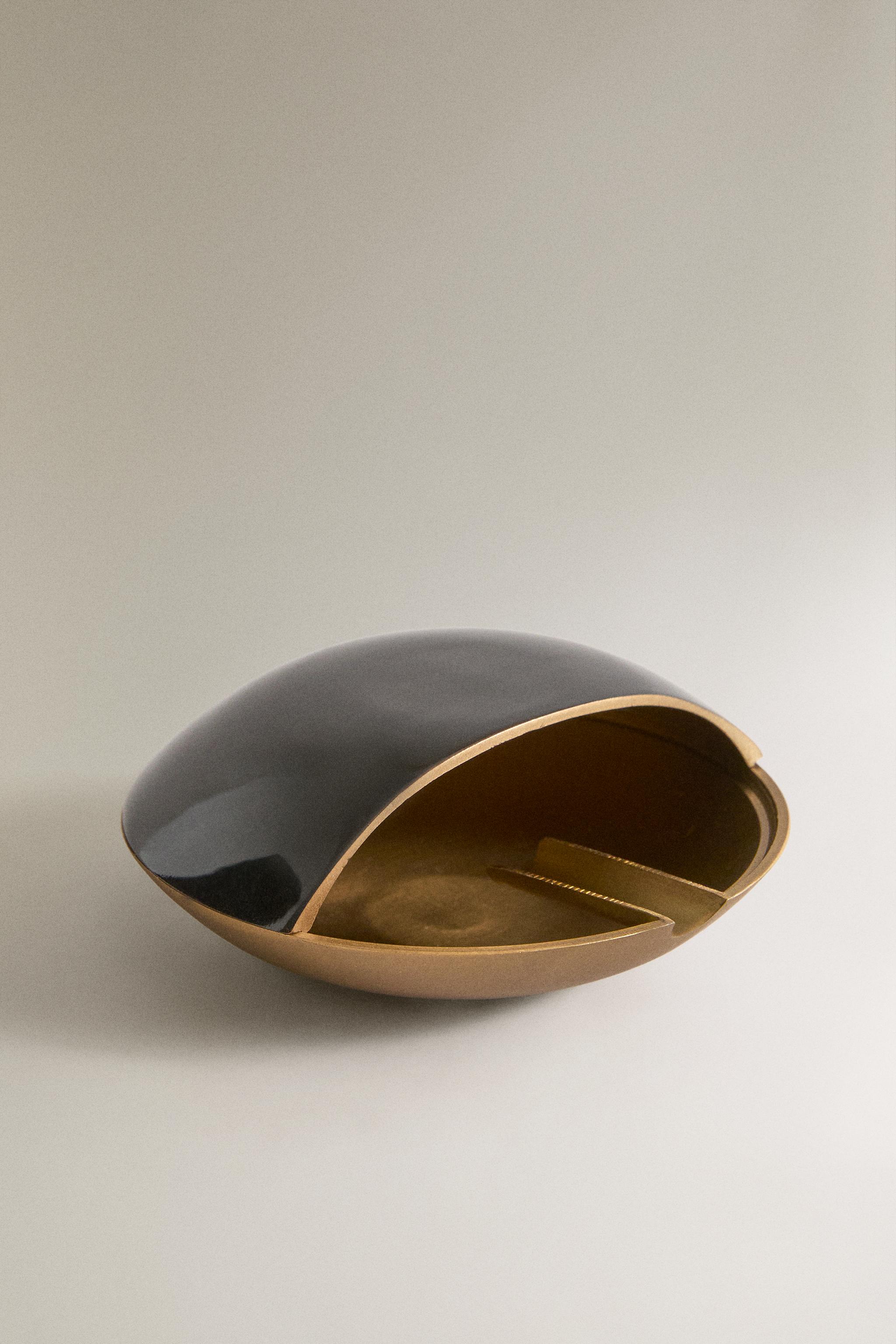 LACQUERED BRASS ASHTRAY