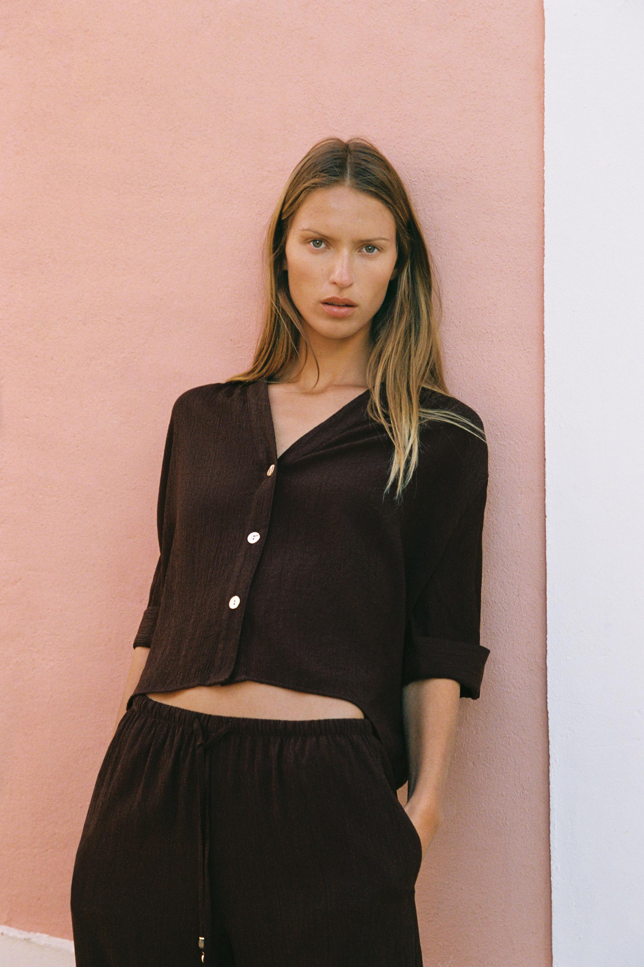 FLOWY SHORT SLEEVE SHIRT