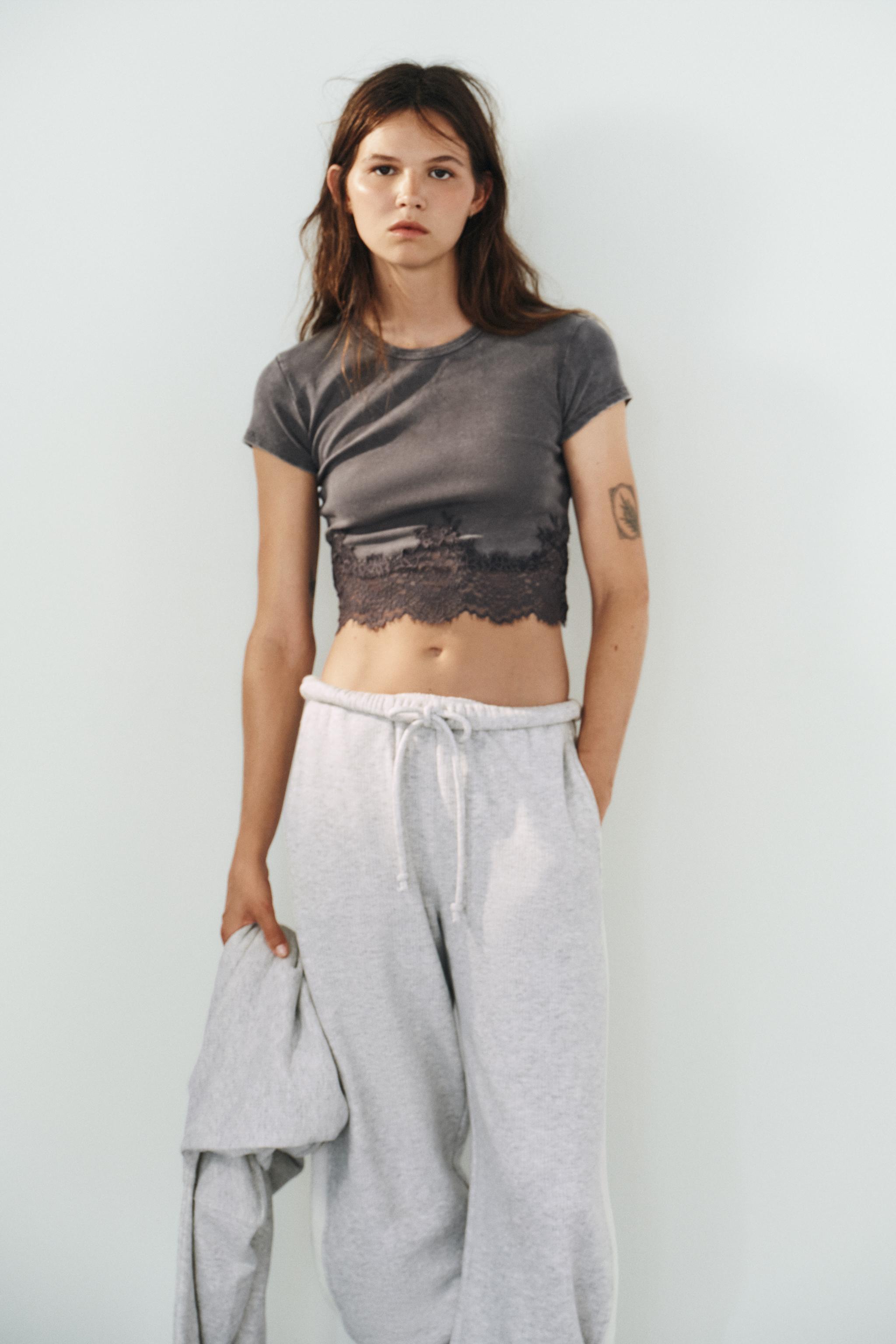 CROPPED LACE T-SHIRT — Gray